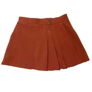 Marron Half Pleated Tennis Skort/Skirt with Small Cute Metal Chain | Large
